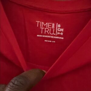 Time and Tru Men's V-Neck Tee in Bright Red